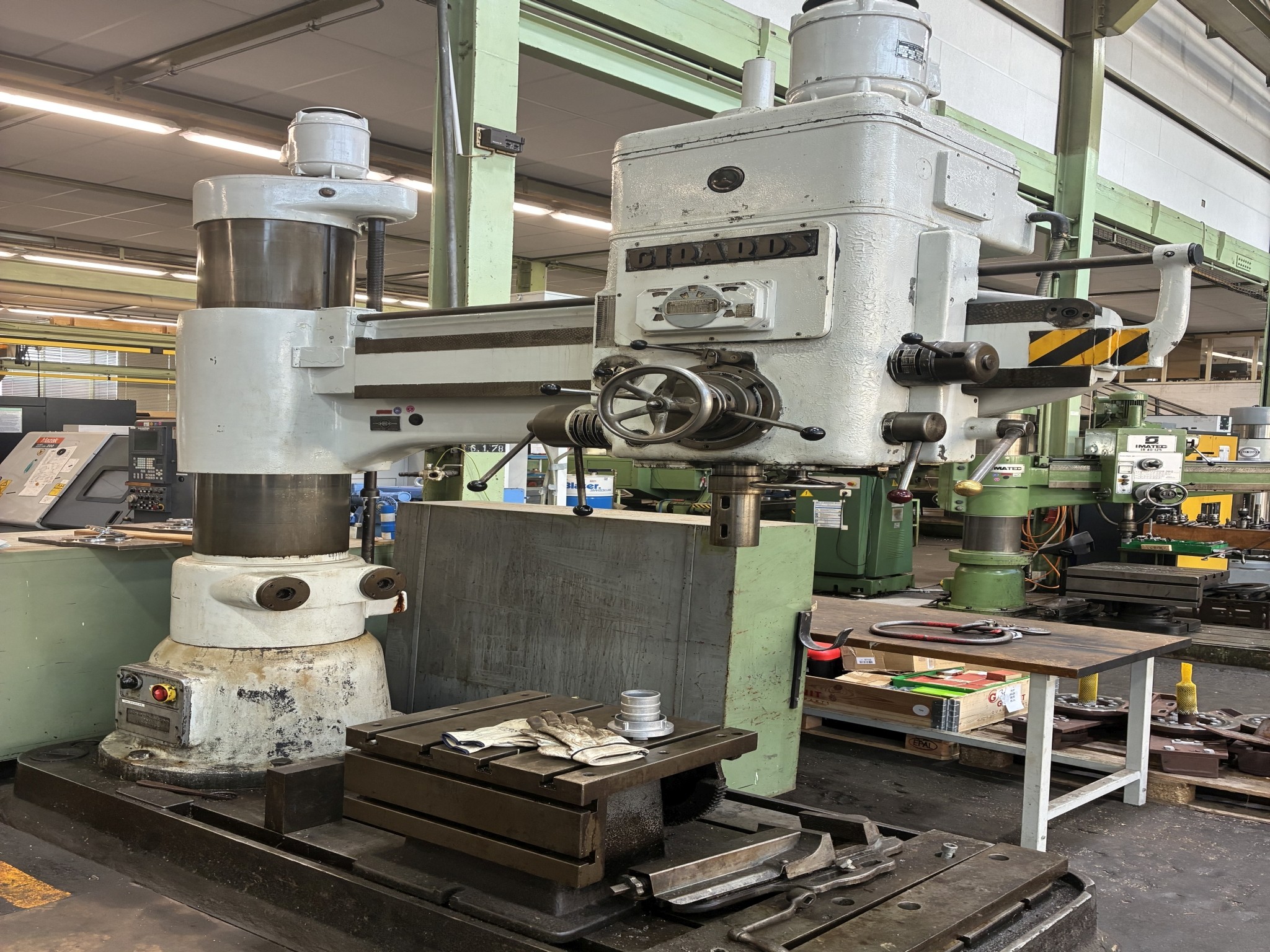 Radialbohrmaschine Girards
